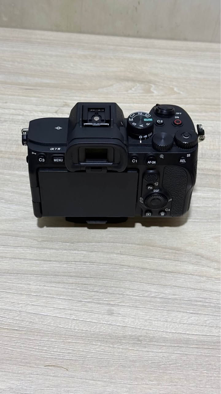 Sony a7iv
كامرا نظيفة جداً 
استعمل قليل شهرين فقط لاغير 
بسعر2200000 الف فقط بغداد, العراق


**إذا كنت صاحب هذا الإعلان وتريد حذفه لأي سبب، رجاءا أرسل رسالة إلى الدعم الفني**