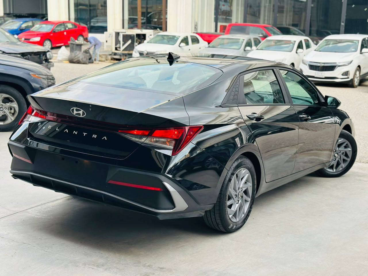 HYUNDAI ELANTRA SEL
هوندا النترا
موديل 2024 
ماشي 13  ألف 
الضرر- ( بدون صبغ  ) 
بدون ايرباك (ماطاك)
السعر 150 ورقه بدون رقم
موصفات  
بصمه 
تشغيل عن بعد 
شاشة ايباد متصل 
ويل كروم 
لايت زينو
رادار امامي 
رادار خلفي 
رادار جانبي 
كاميرا 
تحكم ستيرن
بي بعد اهواي موصفات 
العنوان اربيل - معرض اربيل كارس
☎️%***********☎️***********
