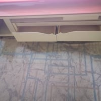 ميز تلفزيون • خشب ثقيل • عدد ٢