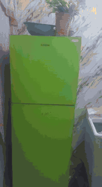 للبيع ثلاجه عل فحص  جديده  بيها بس الباب مسويله  رمايد سعر ١٥٠ الاستفسار  ***********
