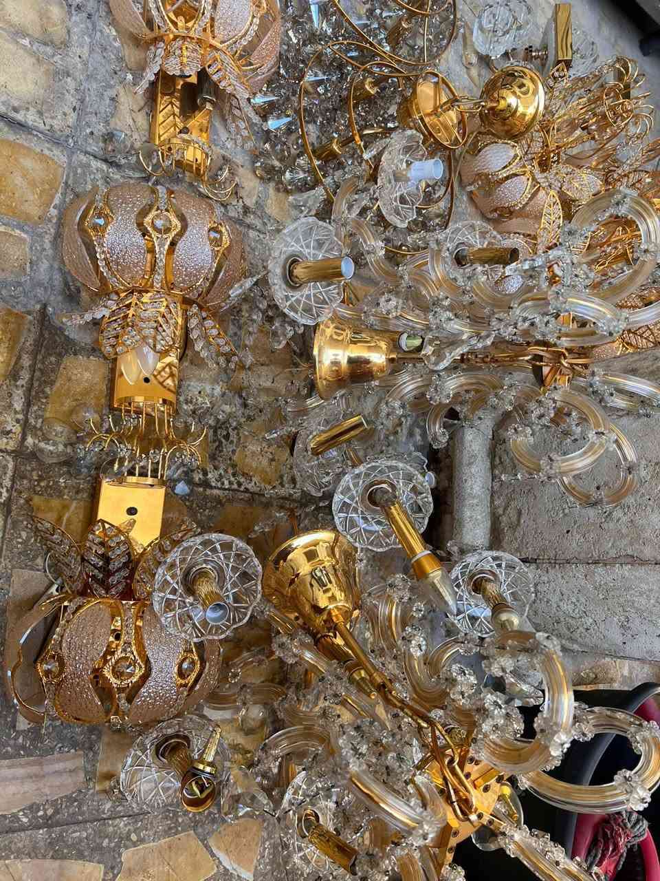 السلام عليكم عندي هاي الثريات نضيف كلش اريدهن ٢٠٠ بي مجال بسيط


**إذا كنت صاحب هذا الإعلان وتريد حذفه لأي سبب، رجاءا أرسل رسالة إلى الدعم الفني**