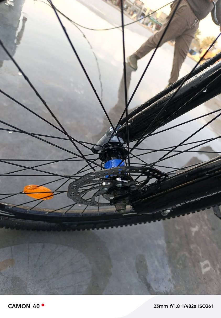 السلام عليكم
بايسكل ياباني جديدأصلي ماركة شاهين
كيرين الامامي3 والخلفي7 يدأت كير شفتات
بريك بنزات أمامي خلفي سعر200
***********
