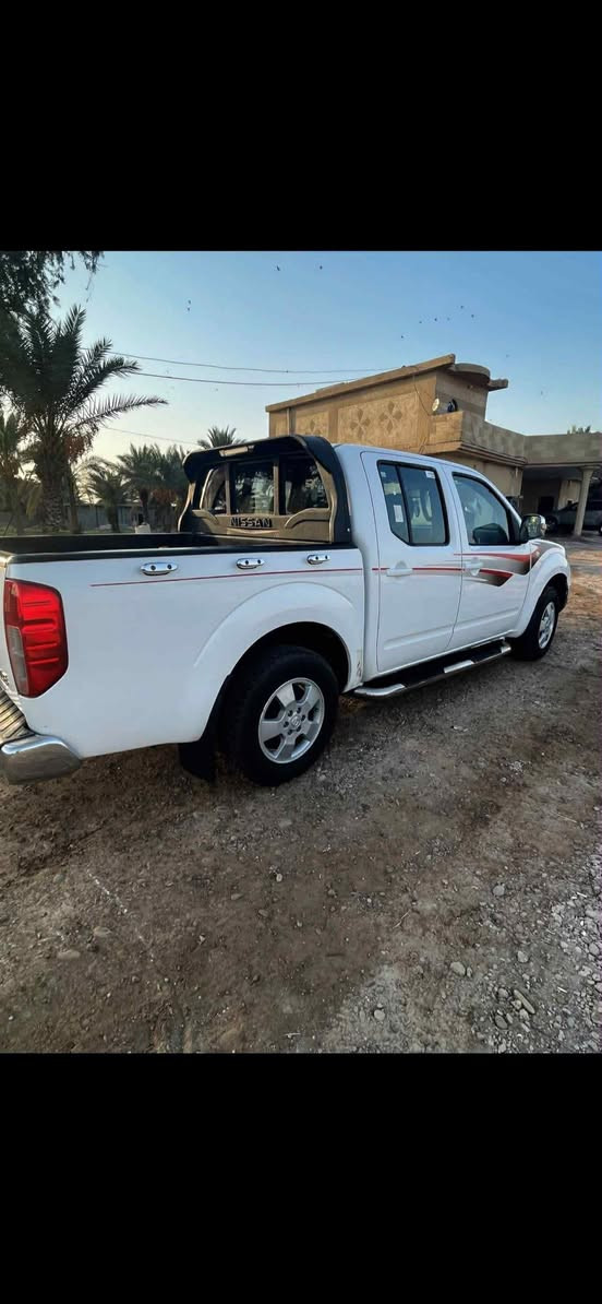 سلام عليكم نيفاره موديل ٢٠١٢سياره نضيفه كلش كعدته حلوه محرك مفتوح تخم تاير جديد جواه سياره شخط ما بيه نصبته صلوات ع النبي رقمه بغداد انكليزي بيه صبغ فقط بالذيل الخلفي يم البك لايت والباقي كفاله تبريد شغال كهربائيات شغاله مكان السياره بغداد الشعله سعره ١١٥ وبيه مجال يرهم مراوس حسب القناعه 

‭٠٧٧٣ ٦٧٧ ٤٧٣٧‬
