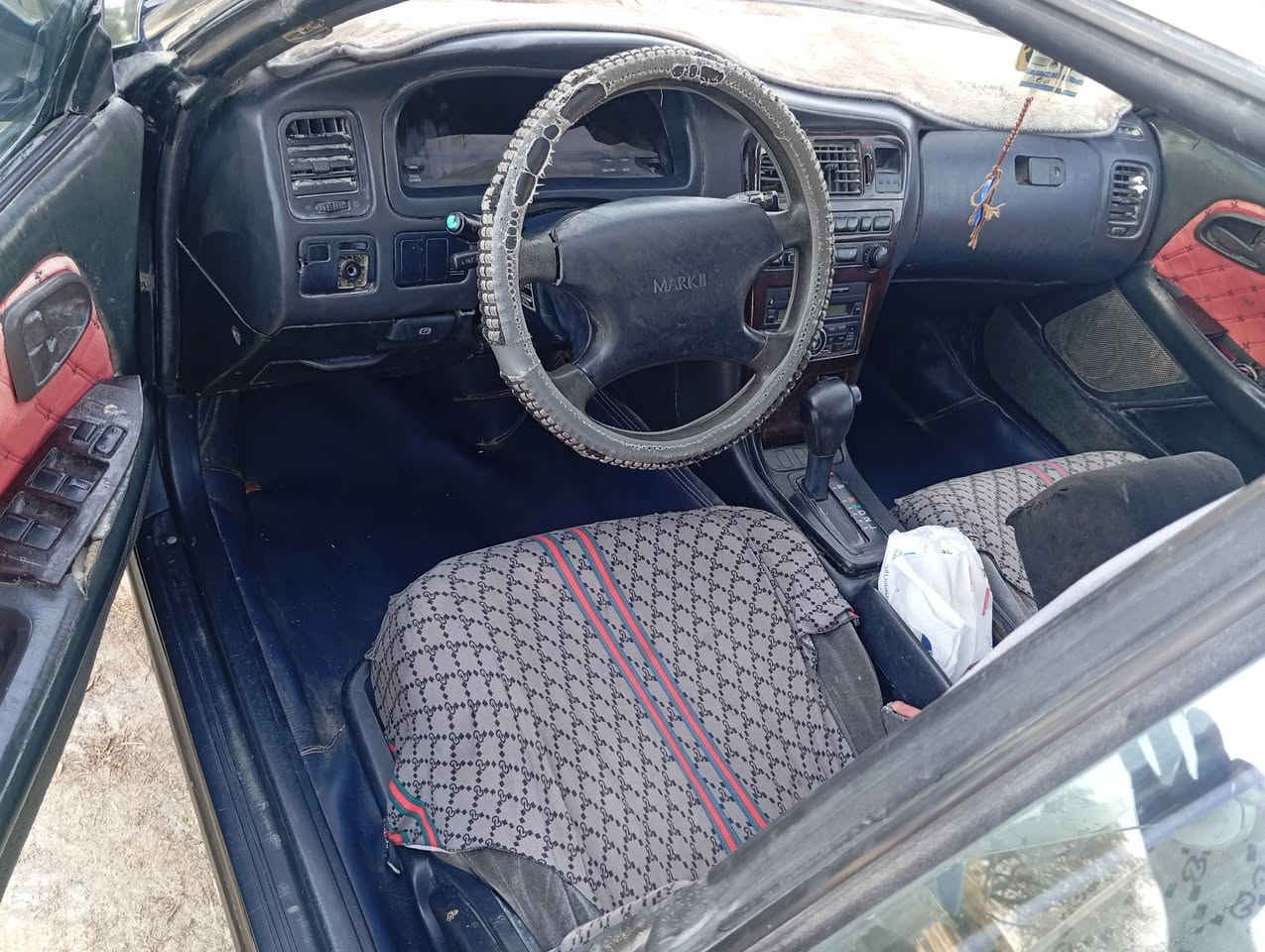 السلام عليكم ... مارك نفخ للبيع السياره بأسمي   تبريد شغال لا كصه ولا نقل   السعر ....43 ......بيها مجال مكان السياره الزبير  سنويه لل2030/ رقم حديث .             ***********
