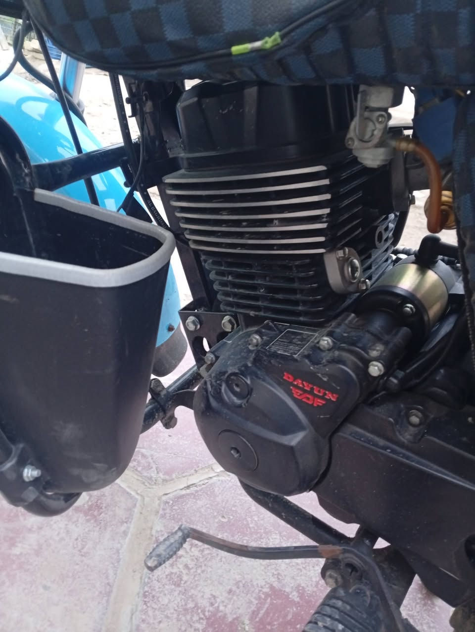 🔥 للبيع دراجة دايوان موديل 2023 🔥
📌 النوع: دايوان
📌 الموديل: 2023
📌 المحرك: 200cc
📌 الحالة: ممتازة 💯
📌 الصيانة: المكينة ما مفتوح برغي
📌 الكفالة: مكفولة كفالة عامة
📌 التحويل: تحويل بأي وقت تريد
📌 إضافات: مزودة بشغلات بسيطه للترتيب والشكل
📌 الرقم: عربي
📌 المحافظة: بغداد
✨ جاهزة للفحص بأي مكان
✨ مكينه ناعمه 
💰 السعر: 2,600,000 دينار (مليونين و600 وبيها مجال)
📞 للتواصل: ***********
واتساب فقط
