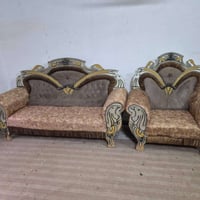 ١٠ مقاعد • بلوك اسود • نضيف