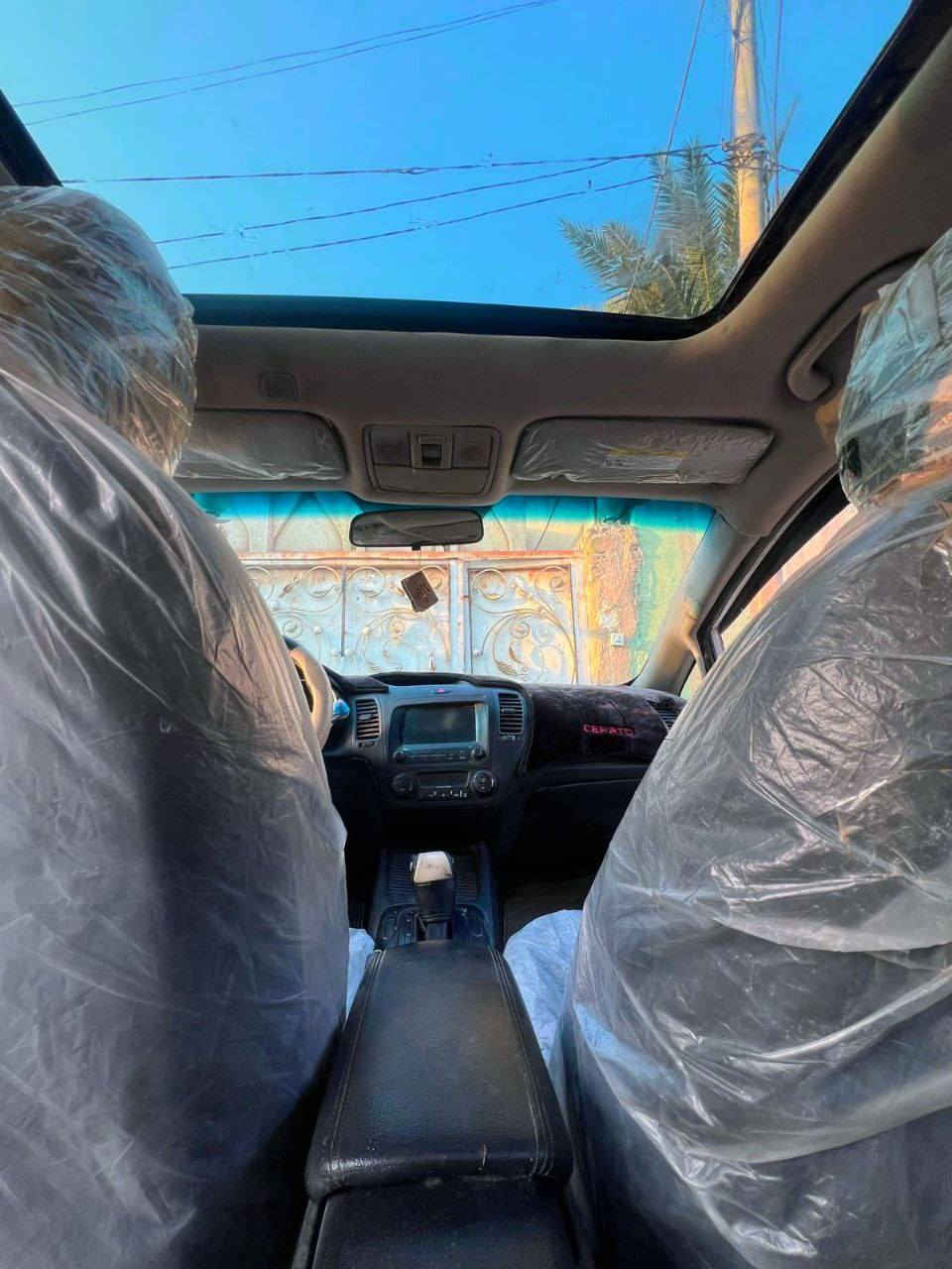 سلام عليكم
سيراتو 13 شكل 14
مصبوغة عام مكان النجف
السعر ب80
*********** بي واتساب
