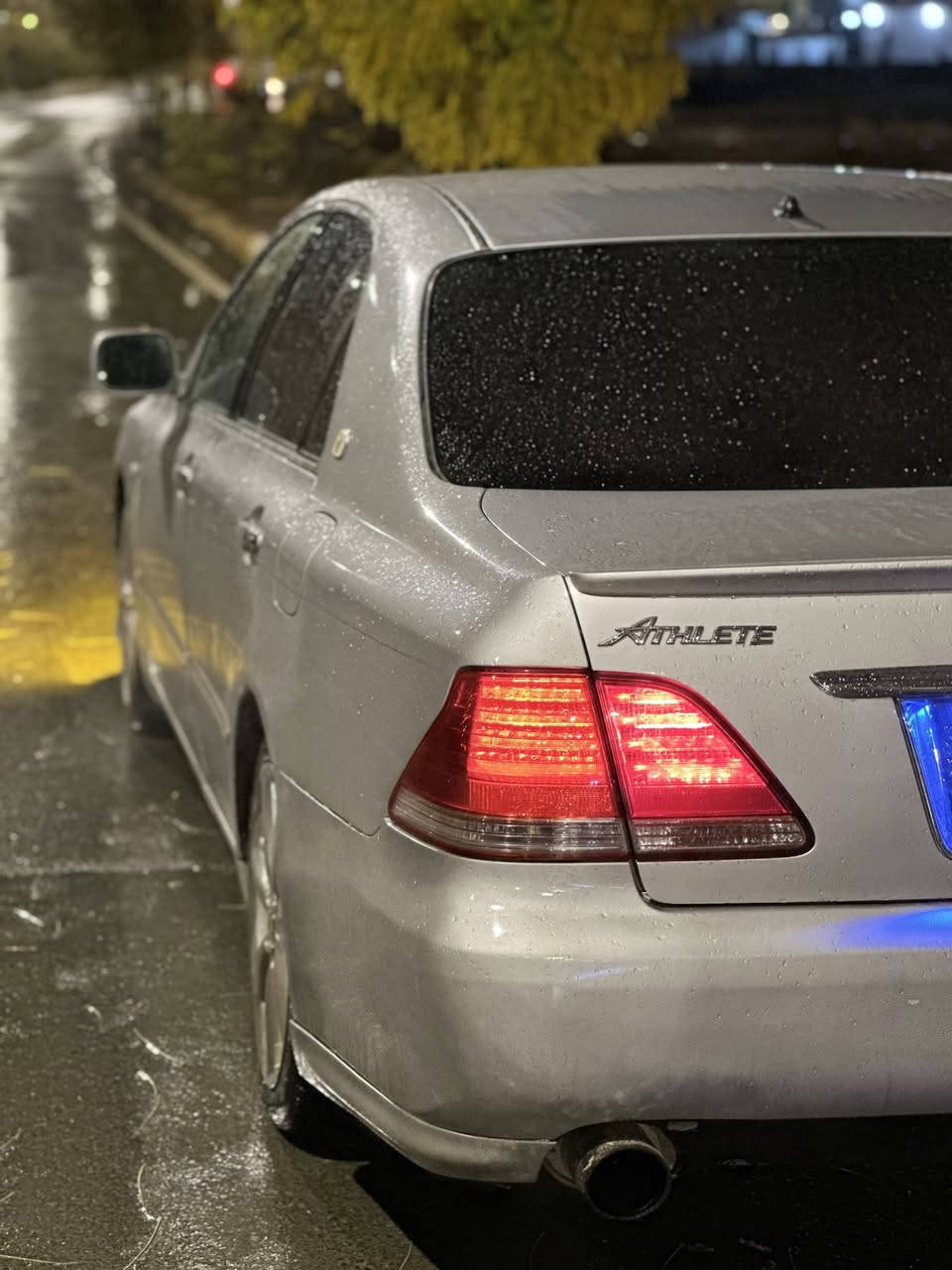 شاهینە مووس 2005
182
سێ دووگمە
سڵاید 
جڵدو هیتەر 
ناوڕەشی ساج سور
پێشی کراوە بە 2007
ویل دنگەیستیل تایەکانی لۆکە
برێکی بەسراوە جامی هەڵگیراوە
کامل مەسرەف کراوە
کۆدی بۆ کراوە
٦٥ معامەلە گۆڕینەوەش ئەکەم بە ڕۆیاڵ
***********
***********
