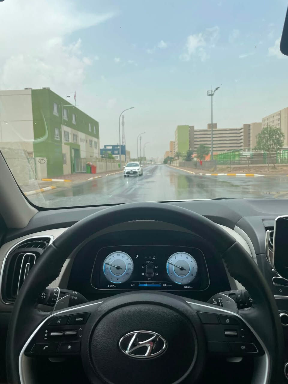 للبيع :هيونداي كريتـا موديل2024
فول مواصفات 
بصمه وتشغيل عن بعد 
بصمه ابواب 
4انضمه قياده ايكو .
سبورت. نومال. سمارت.
لايت زنون وبكلايت لد 
بنوراما السياره تو كلر 
كاميره خلفيه دواره. شاشه ايباد 
ابل كار بلي واندرويد اوتو 
عداد سرعه ديجتال متغير وي نضام القياده 
تحمكات ستيرن فول 
هاند بريك بصمه كهربائي 
اوتو هولد 
كير 8نمر 
تبريد قطعتين 
شفتات بلستيرن 
سستم صوت bes
حساسات خلفيه اماميه 
سياره خير من الله واقتصاديه ومناقصها شي 
بيها ضربه بل جامغ وبخشم البنيد ومرجعيها بارد وموجوده صور ضربتها ماشيه 70kmالف رقم بغداد بأسمي تحويل ثاني يوم 
الشراي يخابرني علا هاذ الرقم ***********
