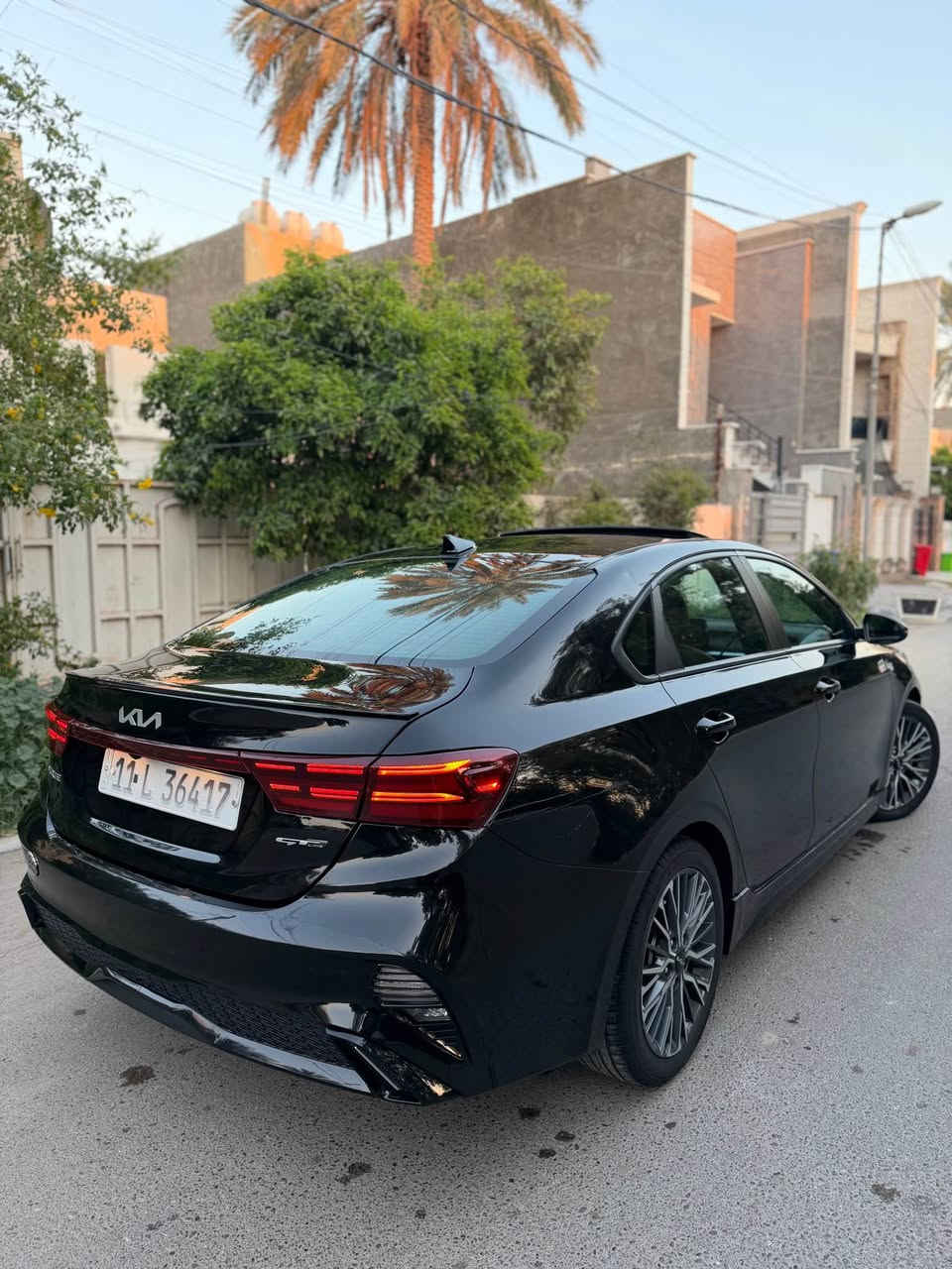 السلام عليكم 
كيا فورتي مديل 2023 
جيتي لاين فول مواصفات 
فتحه سقف 
بصمه تشغيل وابواب 
الكسنات جلد و مخمل 
هاند بريك بصمه 
حادثها دعاميه اماميه فقط 
بدون ايرباك بدون دواخل 
السياره جديده بمعنى الكلمه 
مابيها اي نقص ماشيه 60الف ميل 
مكان السياره بغداد سبع ابكار او اعضميه 
للاستفسار |0771,0368630| الفارس, صلاح الدين


**إذا كنت صاحب هذا الإعلان وتريد حذفه لأي سبب، رجاءا أرسل رسالة إلى الدعم الفني**