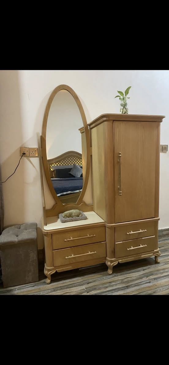 السلام عليكم غرفه للبيع جديده استعمال قليل نوعيه الخشب سنديان السعر  مليونين ونص  وبيها مجال ومع المندر  العنوان كربلاء  للتواصل خاص


**إذا كنت صاحب هذا الإعلان وتريد حذفه لأي سبب، رجاءا أرسل رسالة إلى الدعم الفني**