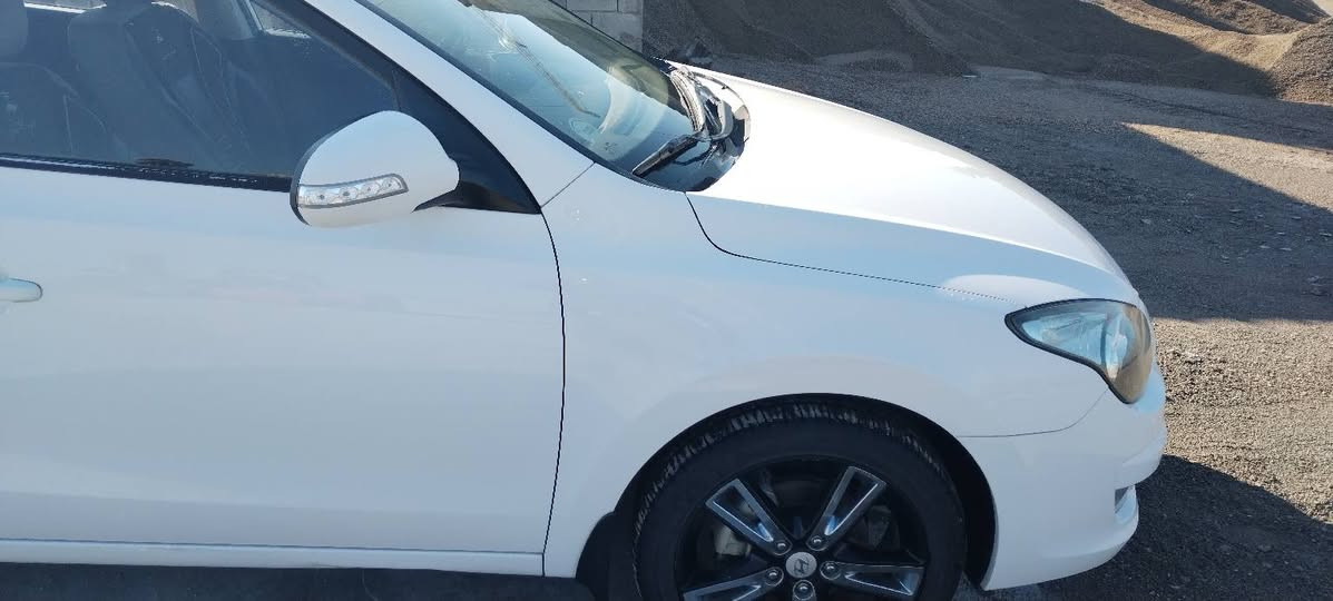 السلام عليكم هيونداي i30 موديل 2012 السياره كفاله عامه خليجيه لمعلومات أكثر ***********
