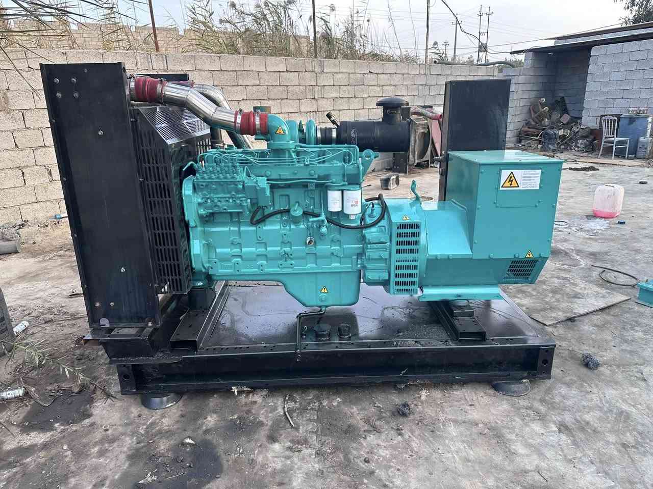 مولد كمنز امريكي 6 بستم 114 /12 ولف  200 كيفي مولد بلاديه نضام حمايه كامل مكان بغداد متوفر جميع الأحجام مولدات ***********
