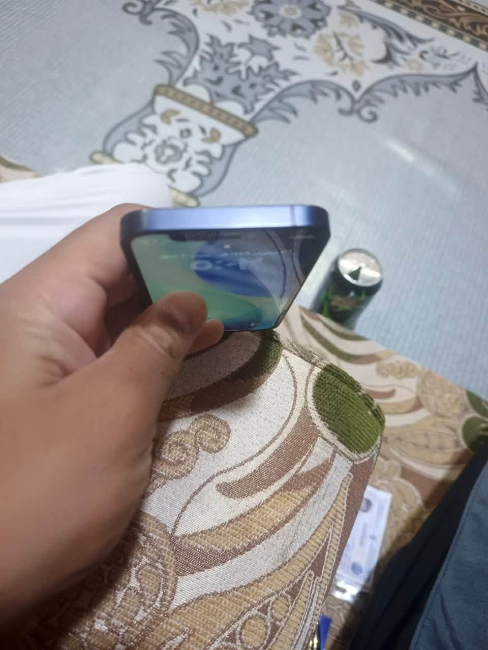 عمي السلام عليكم
ايفون ١٢ مني 
جهاز كفالة لا دور وراي 
جهاز كارتونةً موجود
نضيف 
ذاكرتة١٢٨ 
بطاريتة كدامك 
جهاز كفالة ونضيف 
سعرة ٢٥٠ وبي مجال شويه مو هواي 
جوة٢٠٠ لا تراسل ابدددددد
عدك جهاز مراوس نزلة 
لا تكلي زيدني لان انا اريد واحد يزيدني 
وشكرا جزيلا ها نسيت متواجد واتساب 
*********** 
ومكاني البصرة الزبير وعندي توصيل  حسب مكانك وتوصيل يكلف داخل الزبير ٥وخارجها ٧ لان مو الي للسايق وكان الله يحب المحسنين وجزاكم الله الف خير
