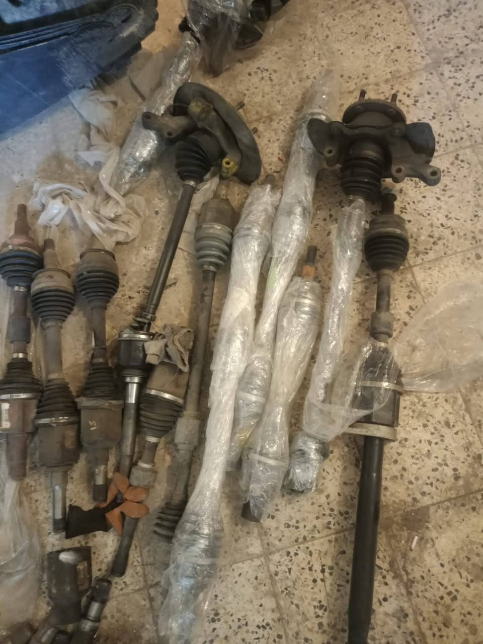 عنوان كربلاء حي المعلمين شارع مركز الشرطه
يووجد توصيل لكل مكان 
تمام وصول نواعم جيب باتريوت كل الموديلات 
للإستفسار اتصل واتساب متوفر
***********
***********
متواجد خاص
