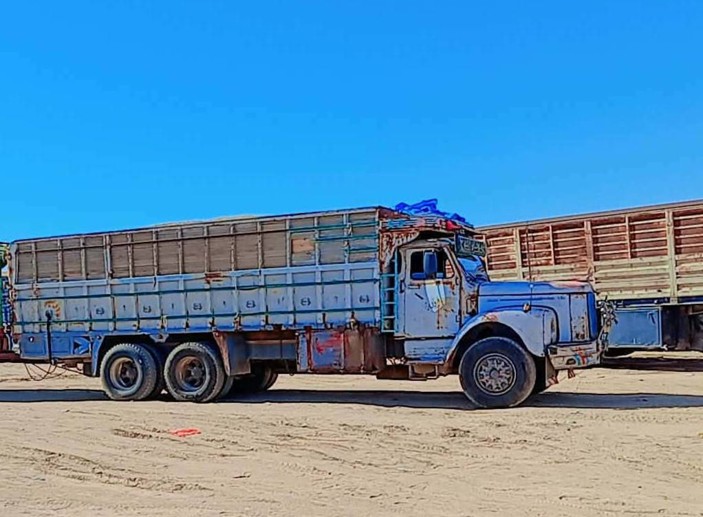 سلام عليكم سكس البيع محرك كير كله شرط رقم الماني نينوئ شرط تحويل
سعر 25مليون وبه مجال شي قليل 
***********
