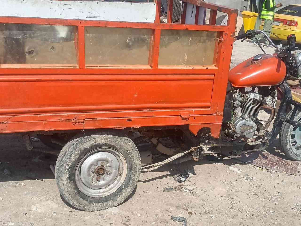 السلام عليكم
ستوتة للبيع شغالة كلشي مابيها .فقط يرادلها ميزانية
العنوان بصرة قبلة 
السعر 450 وبيها مجال الشراي


**إذا كنت صاحب هذا الإعلان وتريد حذفه لأي سبب، رجاءا أرسل رسالة إلى الدعم الفني**