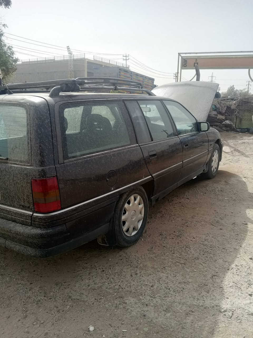 اوبل اوميكا موديل 93 بلادي السيارة جاهزة ما بيه شي السعر 39 مكان النجف رقم ***********
