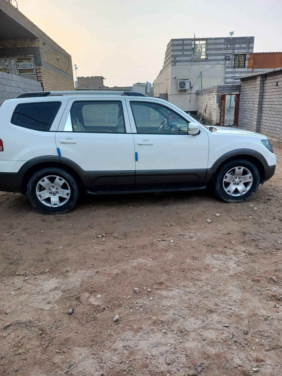 السلام عليكم مهافي للبيع موديل 2012بسمي رقم بغداد انكليزي وارد خليجي سياره نضيفه تخم تاير مكينه سته سلندر تبريد ثلاث قطع ثلج جنطه شفط سونار مرفق مكينه مفتوحه سياره خير من الله حلوه السعر 140وبيه مجال
العنوان البصره قضاء المدينه منطقة الخاص رقم الهاتف، 
***********
***********
