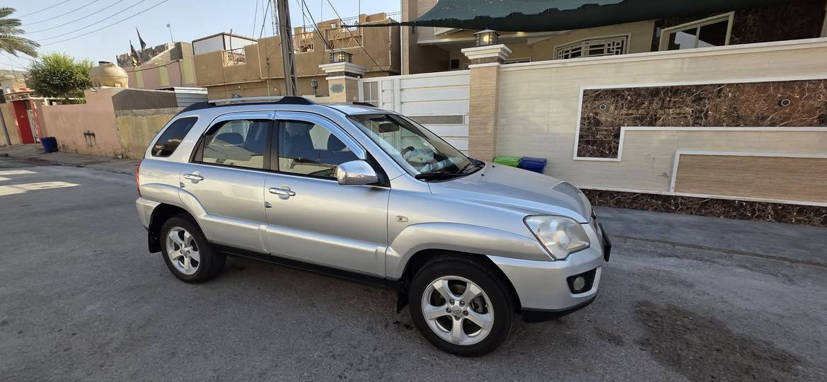 مراوس بستاريكس ١٠ وفوك 
سبورتج ٢٠١٠ ع وظع الشركة رقم ديالى سيارة فوول مري شفط تحكمات تدفئة بالكشن جلد تبريد محرك ٢٠٠٠ سيارة فول خير من الله درهم ماتصرف عليها سونر موجود ويا الصور ***********
