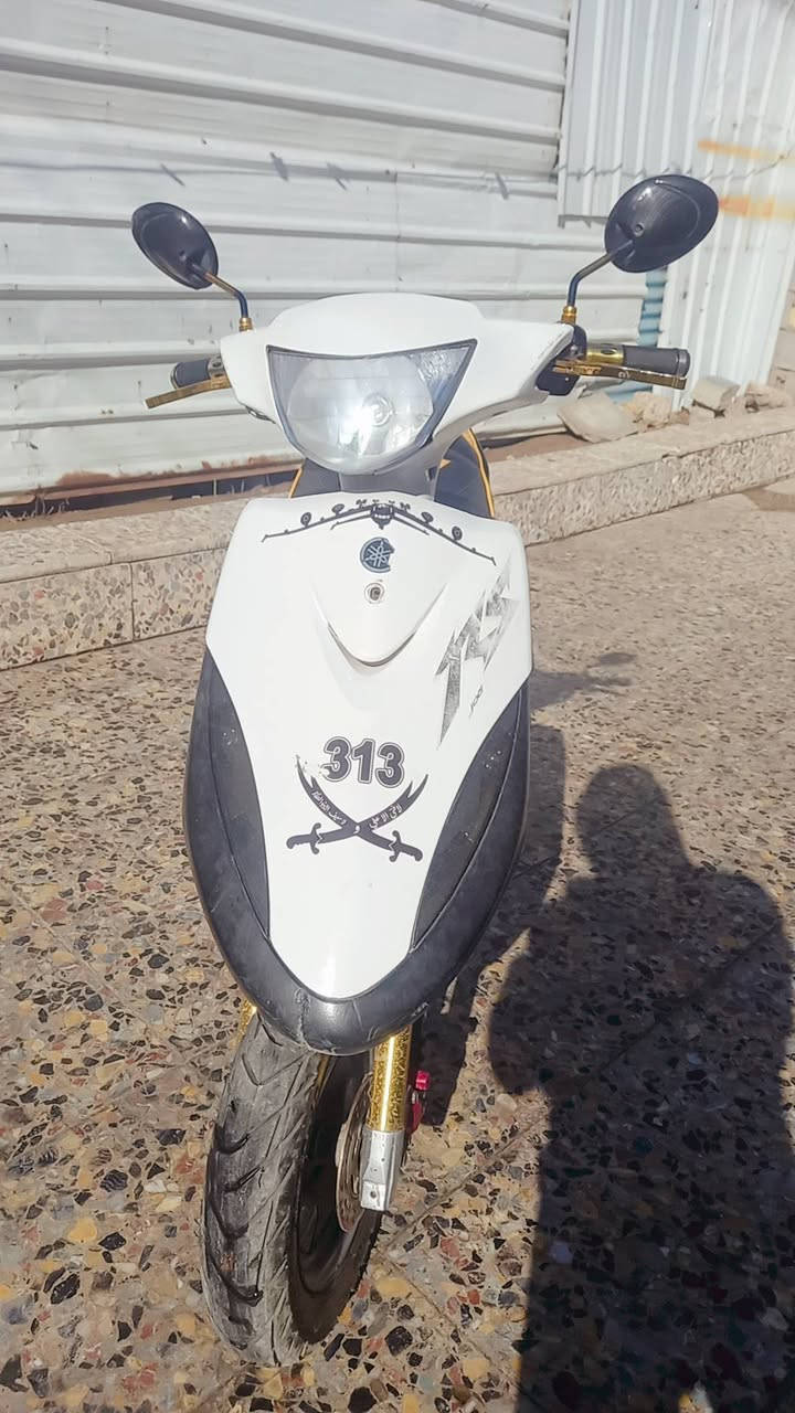 السلام عليكم
دراجه ماكس عدل 120 
كلشي موضح بلصوره 
صلنصه FM رياضي 
كشن رياضي طبي
دبلات رياضي
يدات بريك يدات بانزين رياضي
مرايات كاربن فايبر 
دواسه ماكس رياضي
تايرات رياضي
العداد الكتروني 
السعر 650 وبيها مجال حك الجيه
المكان : بغداد الفضيليه شارع المستشفى الجديد 
تواصل :
واتساب: ***********
انستا :pct1.8
ماسنجر
