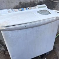 غسالة بيتية • ٦٠ • تحتاج تصليح