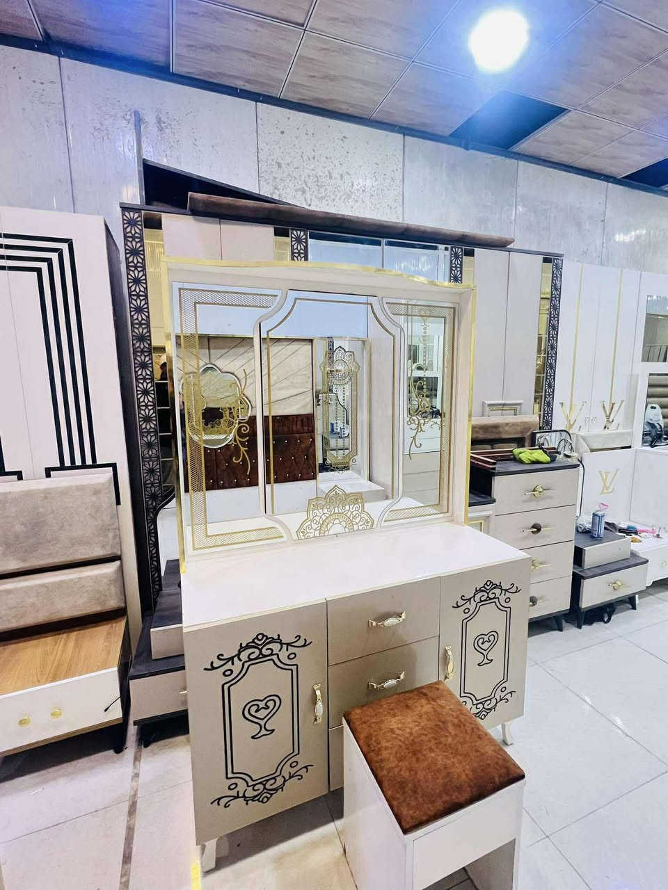 كل هذا جمال بس 850واصل نقل وشد داخل بغداد *********** واتساب
