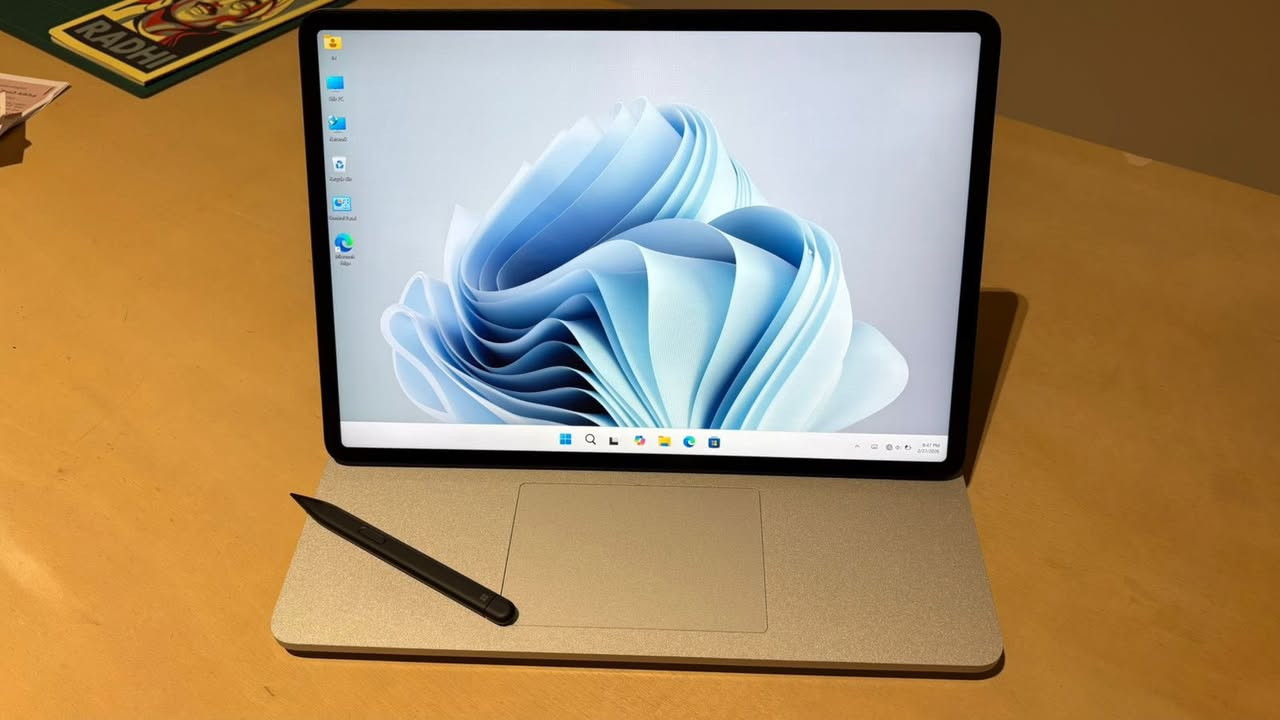 سيرفس لابتوب استوديو
سيرفس استوديو
شاشة حجم 14.4 بدقة 3k تردد120HZ
 جيل ال 11معالج Core i5
الرام 16 GB
الهارد 512 GB
 برو مع قلم slim 2
مكاني البصرة لايوجد توصيل 
***********
السعر 900 الف بي مجال
