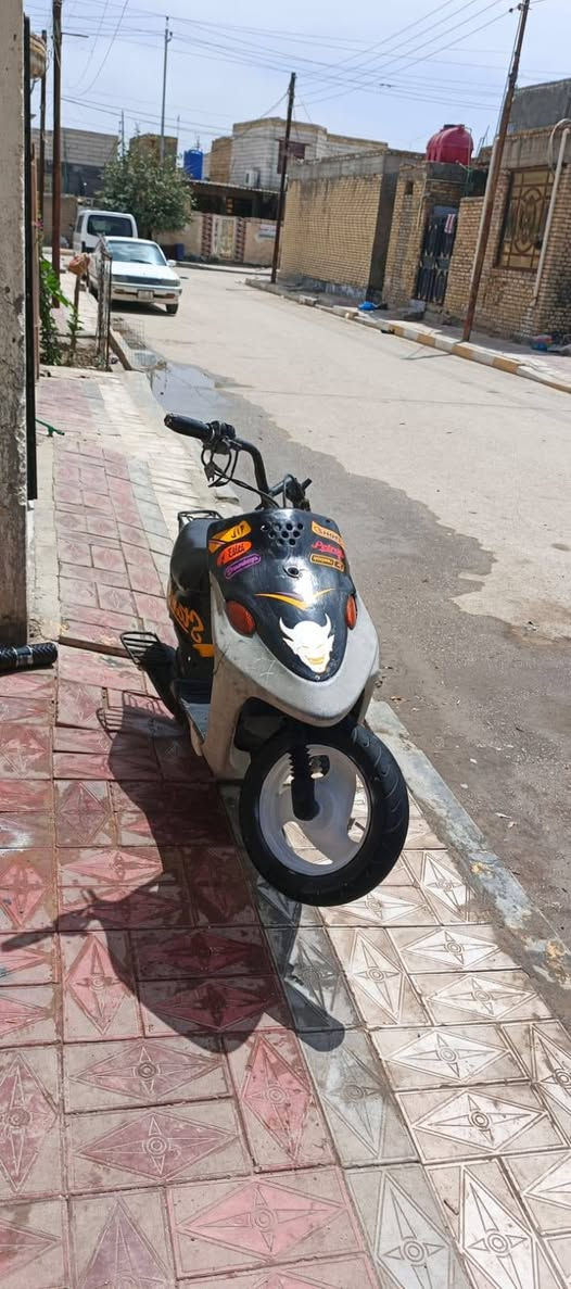 سلام عليكم خوان دراجه بيجي رايمر ثمانين دراجه كامله من جميع لجهات دراجه حرك وطلع وين ما تريد شلعه ومعدل طياره سعر ٢٢٥ وبيه مجال ناصرية مركز ***********
