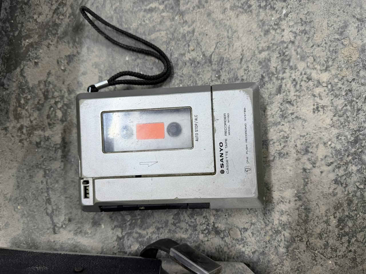 السلام عليكم غراض للبيع ***********
