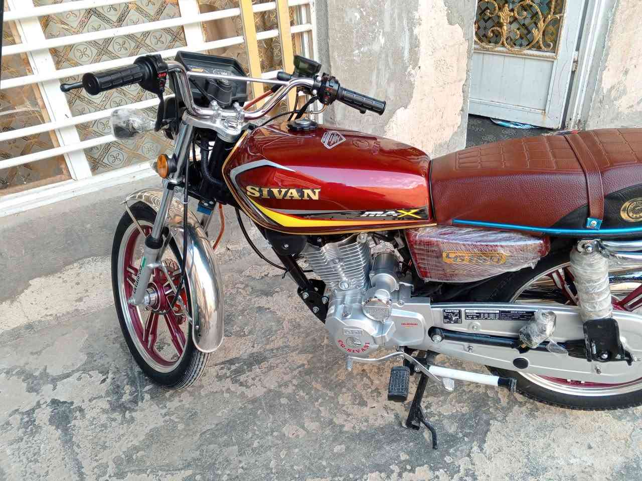 دراجه سيفان للبيع اوراق سكنر ب750وبيها مجال شراي يتصل ***********
