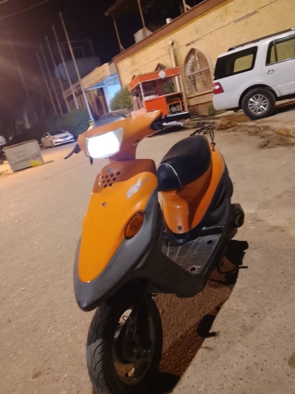 سلام عليكم دراجه ساسوكي تسعه زروف نضيفه ربع ما ذب عليها نكره سلف هندر كهربائيات هندر عداد سرعه كلشي بيهه شغل ربع دينار ما ذب علها كلها عل وضعها لبلادي ونضيفه بشكل ماتعبك مكينه ناعمه مفتوحه تجفيت جديد توه مجفته نعومه تخبل وسرعه ونهضه تخبل سعر450بيهه مجال مكاني قرنه ***********
