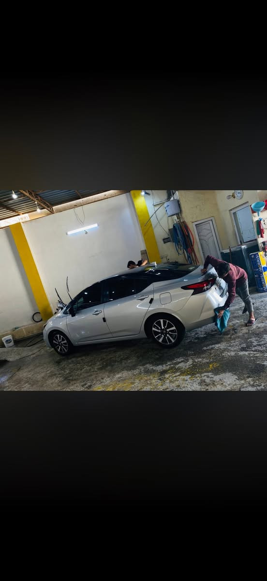 نيسان فيرسا 2021 SV
فول مواصفات 
رادار امامي خلفي جانبي 

حساسات 
شاشه كاربلاي
سقف والتكم مغلف اسود 
اشاير مري بصمه عدد٢

حادثها جاملغ الخلفي 
الايمن بدون دواخل
سياره كير محرك شرط مناقصها اي شي تجي   صدر جديد تخم تايرات جديد داخلها نضيف السعر 132 وبي مجال حك الجيه
للاستفسار
 هـ / ***********
