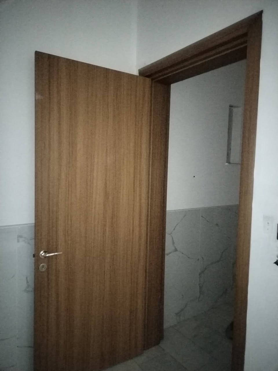 للبيع 4 بوب من كل باب اثنين فقط الباب بدون الجرجوبه سعر الواحد125 الف🤍.


**إذا كنت صاحب هذا الإعلان وتريد حذفه لأي سبب، رجاءا أرسل رسالة إلى الدعم الفني**