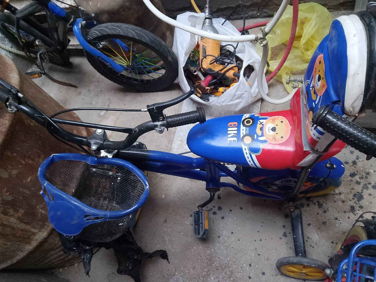 البيع


**إذا كنت صاحب هذا الإعلان وتريد حذفه لأي سبب، رجاءا أرسل رسالة إلى الدعم الفني**