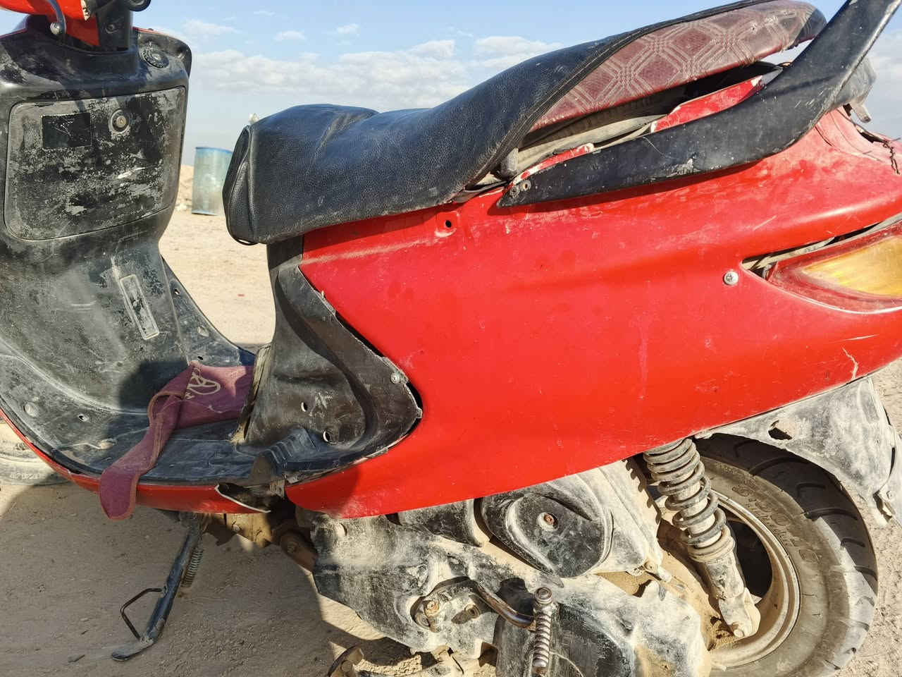 سلام عليكم دراجه فراشه للبيع الدراجه الهندر مالته لاطش ما دري شنو السبب كهربائيات كله شغاله عوزه بس باتريي
 سعره 170 بيه مجال 
*********** 
مكاني خان النص 
متواجد على فيس
