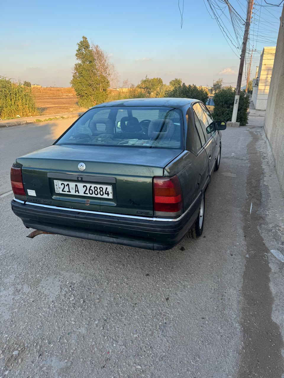 اوبل اوميكا مكينا 20 موديل92 السياره اوتماتيك مكينه نضيفه زينه وكيرها بي مشاكل رقمها سليمانيه عندي وكاله بيها 
***********
