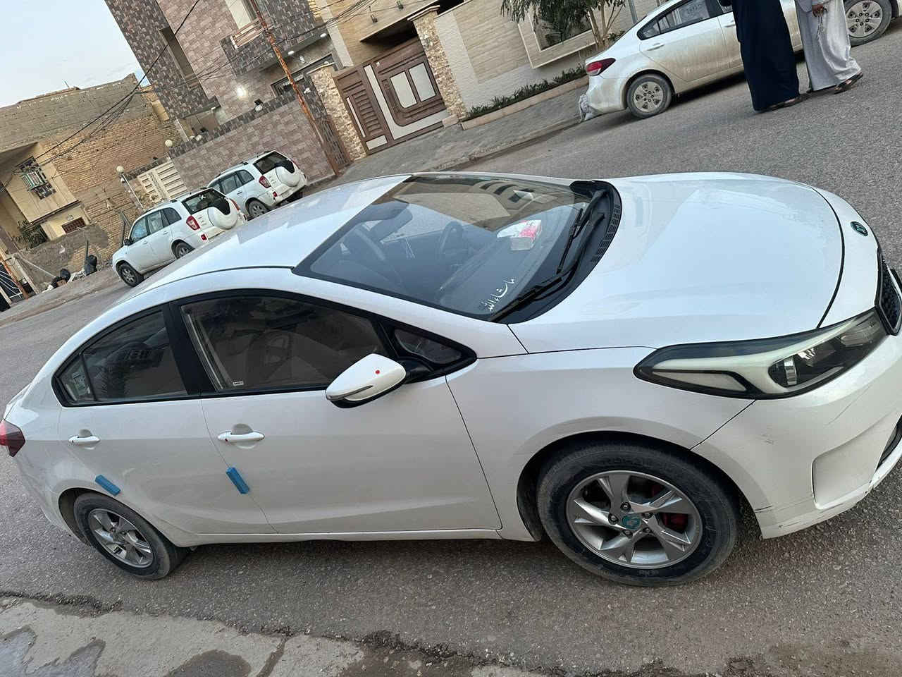 سيراتو ١٧ اربيل كفاله من الصبغ للبيع
***********
