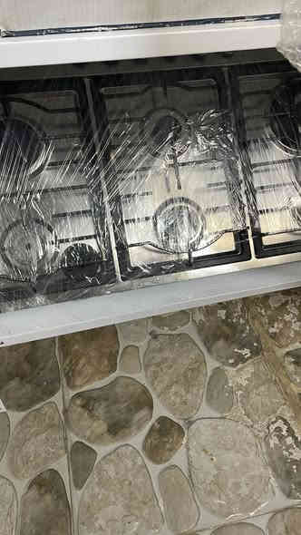 للبيع أغراض نظيفة قليلة الاستعمال صوبة غازية وفرن غازي وطباخ منضدي ست عيون وصوبة زيتية وبايسكل حجم وسط للراغبين الاتصال على الرقم ***********
