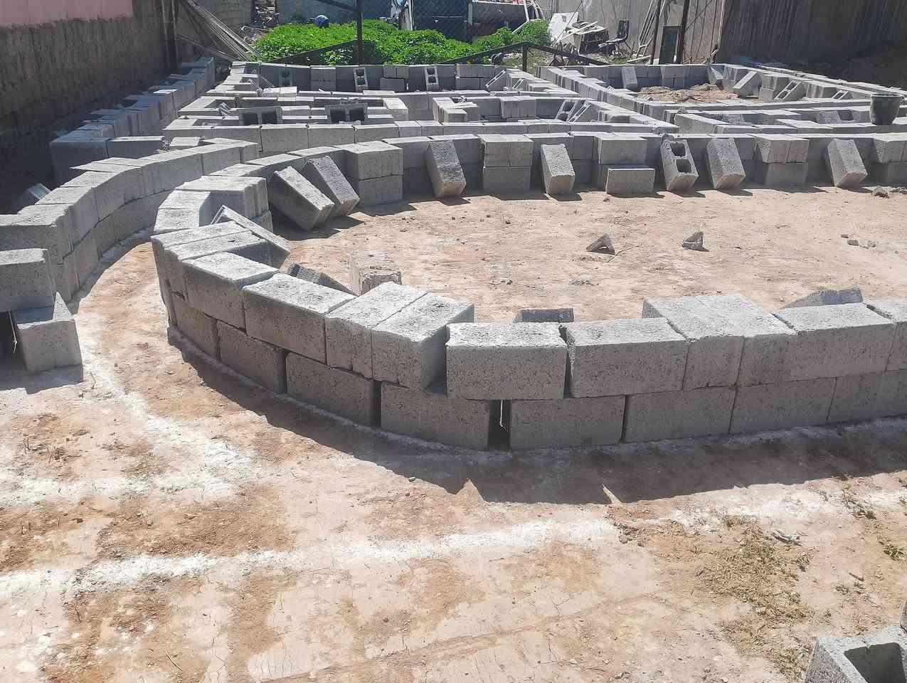 السلام عليكم يوجد كادر تنظيف بيوت تعديل تراب فرش حجر بلوك اي شي اتصل وتدلل. ***********
