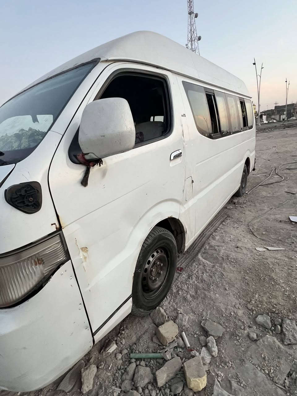 سلام عليكم شيري لبيع موديل ١٢رقم جديد محرك جديد اكسن كير كله جديد مكاني بصره ***********
