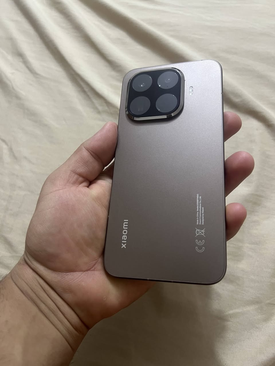 شاومي 15t pro 
الجهاز شخط مابي ..
512gb
850الف
اذا السعر بعيد عن امكانيتك لتكسر بالجهاز الجهاز بحالة الجديد 
والجديد حاليا (اذا لكيته) ف سعره 950 
وي الصعود هسه 
اذا عاجبك الجهاز وشراي تفضل خاص و نتعامل ❤️ 
كلش كلش نضيف كرتونته و شاحنته موجودة .  و هاي اللي على الكاميرات لزكة حماية 
***********
