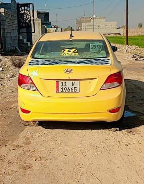 السلام عليكم سياره للبيع السعر 80 وبيها مجال
لمكينها 1600 
وبيها خيط بخار شي قليل 
سياره تخم تاير جديد 
سياره نضيفه دوشمه جديده 
رقم وهزه وهيأه جديد ومصفره من غرامات
[٢٤‏/١، ٨:٣٢ م]  ***********
***********
