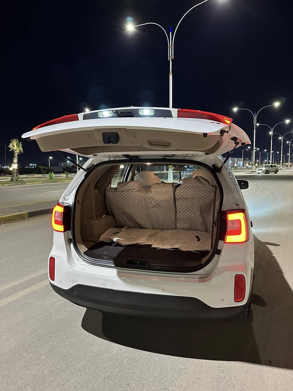 السلام عليكم سورنتو 2014كفاله عامه من كلشي سياره جديده بمعنى الكلمه ماشيه 125الف مال جنادي فول عده البنرامه خليجيه ما بيه اي نقص سعر خاص ***********
