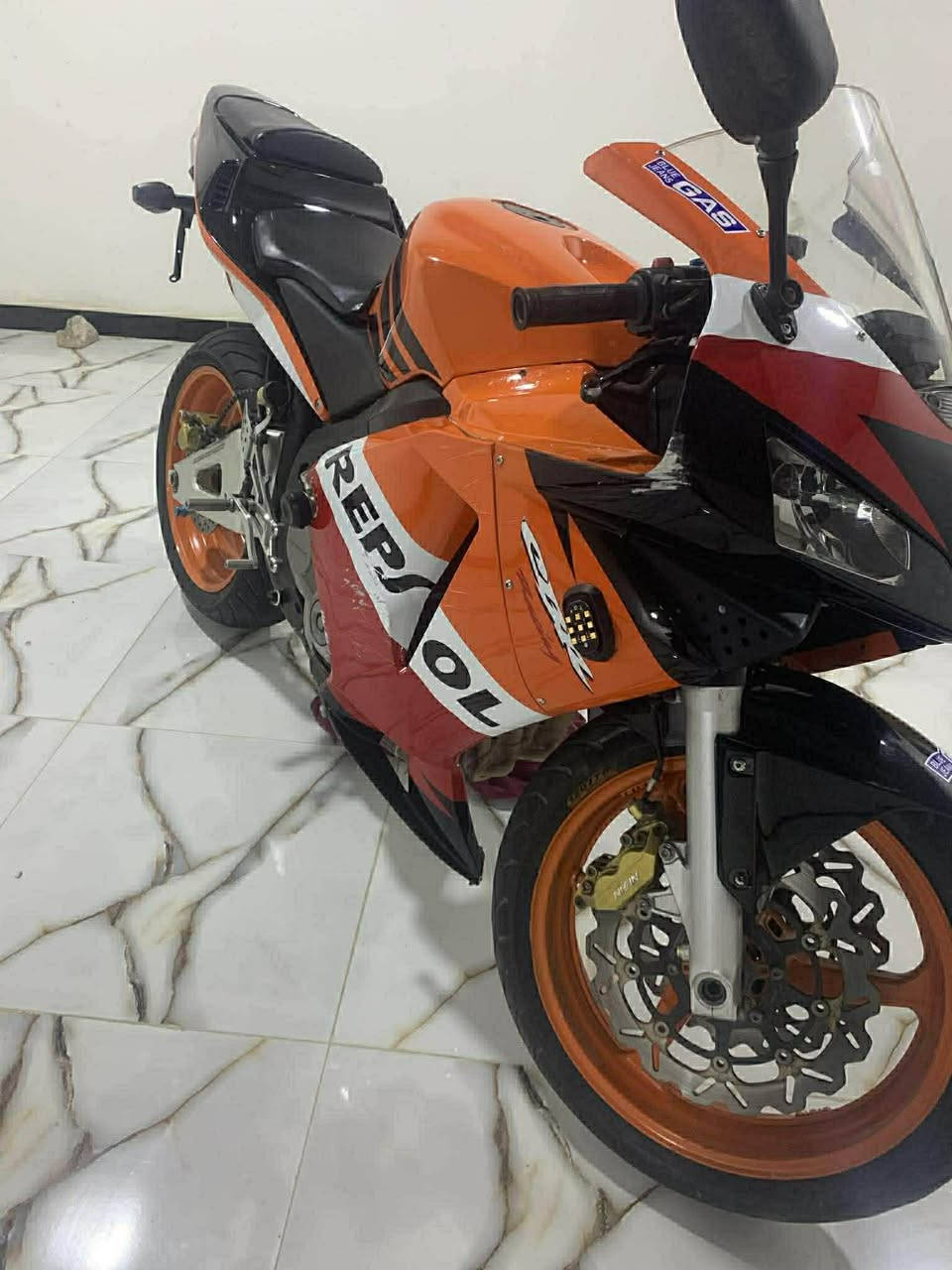 ارار. 600
. *********** 
مكلف بالنشر أتصل على الرقم
