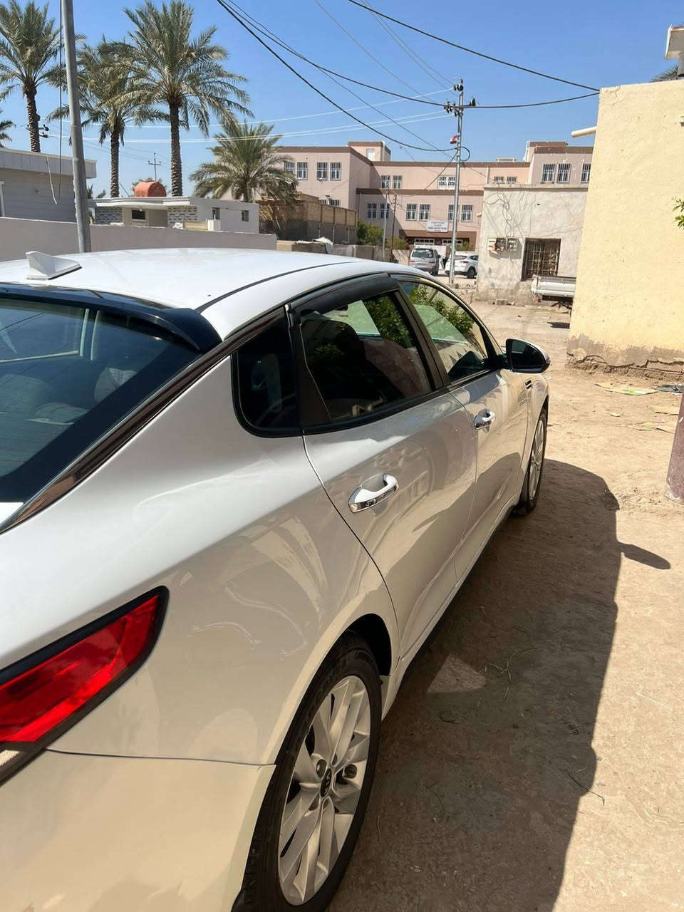 اوبتما امريكي 16
بابل الشوملي قرب محطة انوار بابل 
السعر 120
***********
