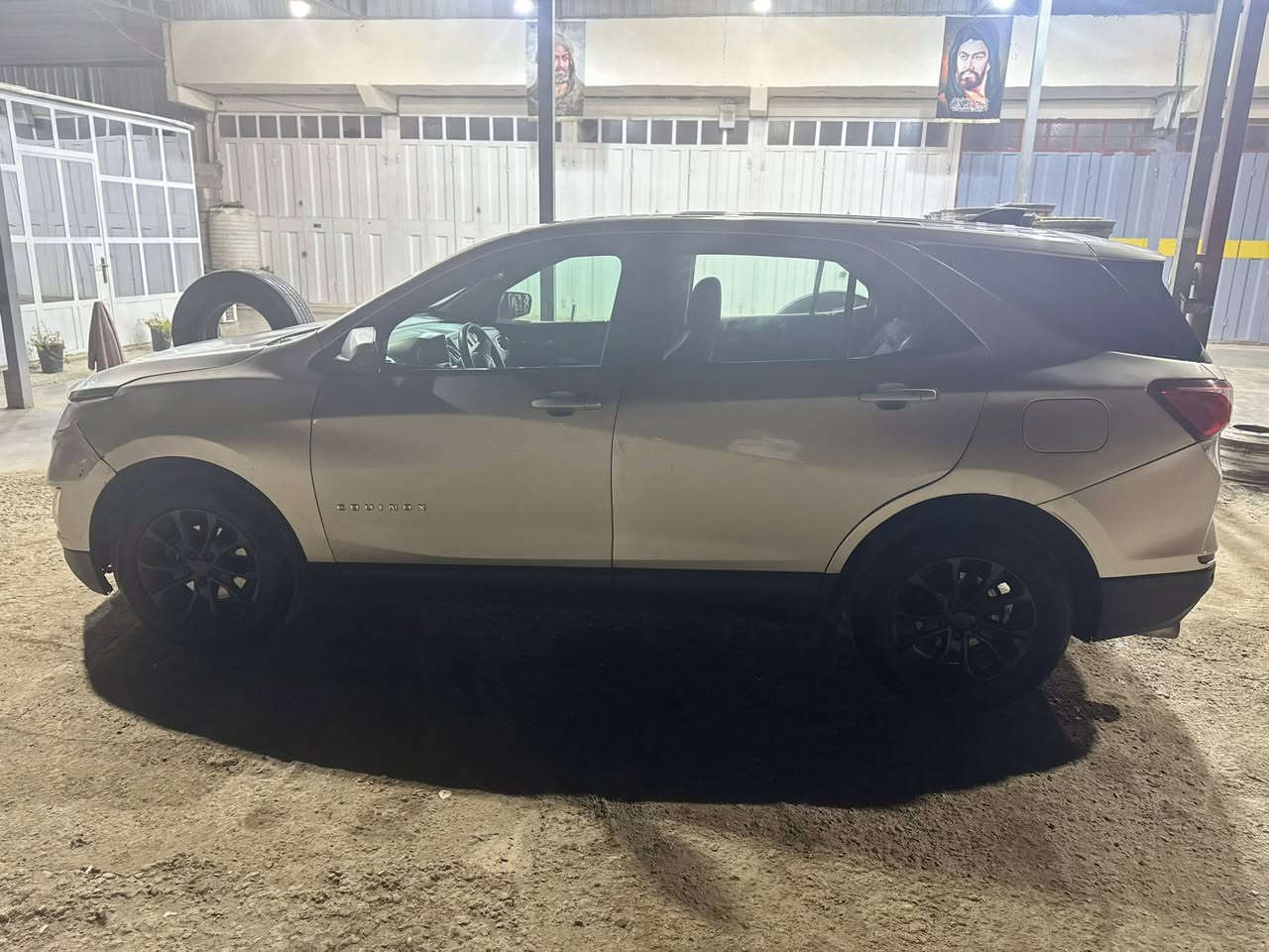 شوفرليت يكوينكس موديل 2018 
رقم اربيل 
فول مواصفات ما عدا الفتحه
بيها 4 قطع صبغ
السعر 110
***********
