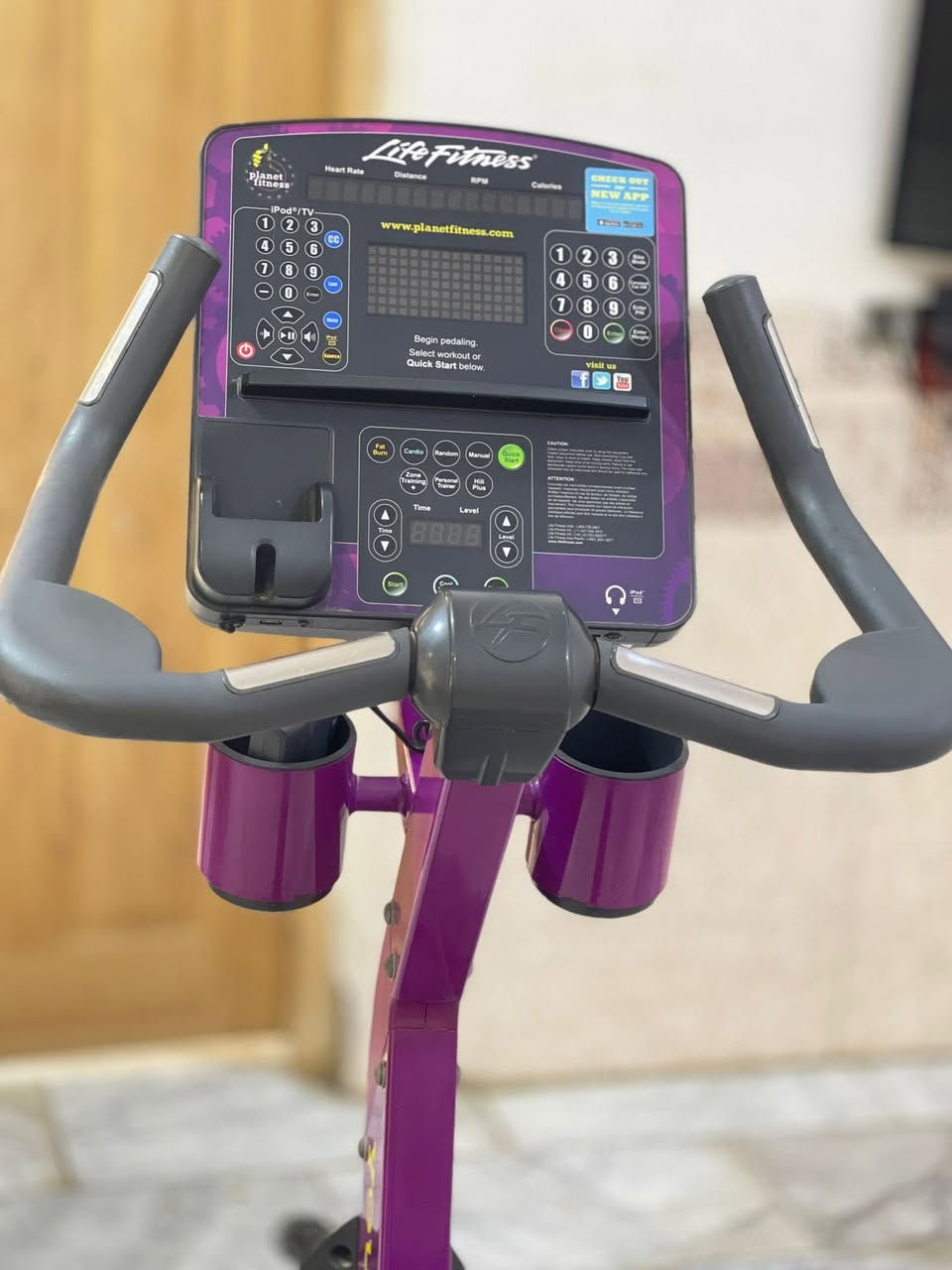 جهاز بايسكل لايف فتنس للبيع نظيف جدا  العنوان حله للاستفسار المراسله على الخاص


**إذا كنت صاحب هذا الإعلان وتريد حذفه لأي سبب، رجاءا أرسل رسالة إلى الدعم الفني**