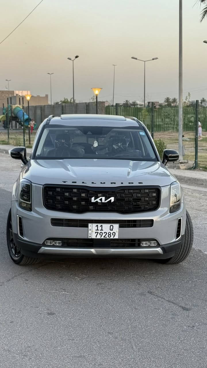للبيع كيا تيلورايد 2022 EX Black Edition
لون اسمنتي مع إضافات Black Piano داخل وخارج

محرك 6 سلندر 3800cc GDI

دفع رباعي Auto All-Wheel Drive

ماشية فقط 30 ألف مايل

المواصفات:

* فتحة سقف

* شاشة كبيرة

* Apple CarPlay

* تبريد ومناخ منفصل

* وضعيات قيادة: Smart / Comfort / Eco / Sport / Snow

* سايد بريك دكمة

* Auto Hold

* حساسات 360

* نقطة عمياء

* تحديد مسار

* قيادة شبه ذاتية

* حساسات وكبح تلقائي أثناء الرجوع للخلف

* صندوق كهربائي

* أربع عجام أوتو

* لايت زينون + LED

* دوسات جانبية

* داخلية VIP سياحي

* تدفئة وتبريد كوشنات أمامية

* كوشنات أمامية كهربائية

* تحكم منفصل للمقاعد الخلفية

ملاحظة مهمة:

سياره بدون ايرباك 

السيارة وارد أمريكا، الحادث فقط دعامية أمامية بدون شاصي أو لغد، كفالة عامة.

يوجد صبغ قطعتين: الباب اليمين والجاملغ اليمين. من اميركا 

للاستفسار:

***********
