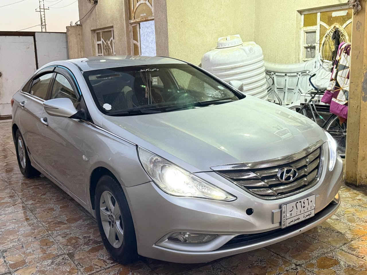 سوناتا 11 معلايه 14 رقم بصره 
وارد كوري كفاله ضربه وتبديل 
كوري من صبغ ما ينكفل 
مكينه كير كفاله حداديه طخم تاير كله جديد لايت زنون اصلي عالي وناصي 
شاشه حجم كبير اصليه كاميره خلفيه 
ودشمه جديده سياره نضيفه مال جناي 
السعر 83 وبيها حك جيه مكاني بصره 
الشراي يتصل *********** Singapore
